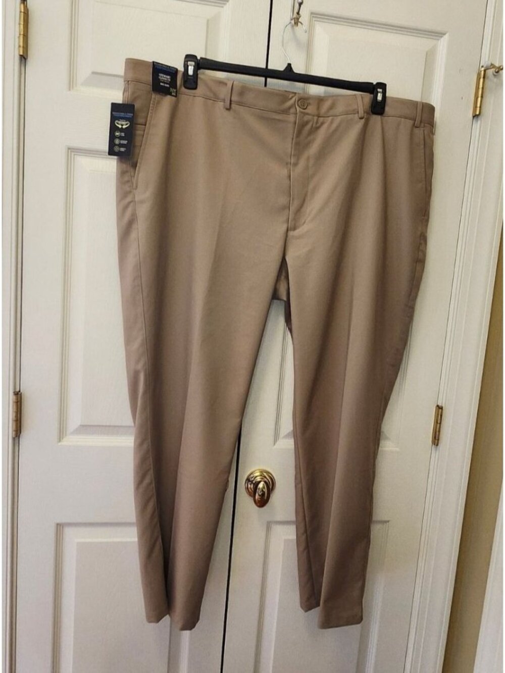 New Big Man Roundtree & Yorke Stewart Fit Flat-Front Khaki Pants Size 52W X 30L